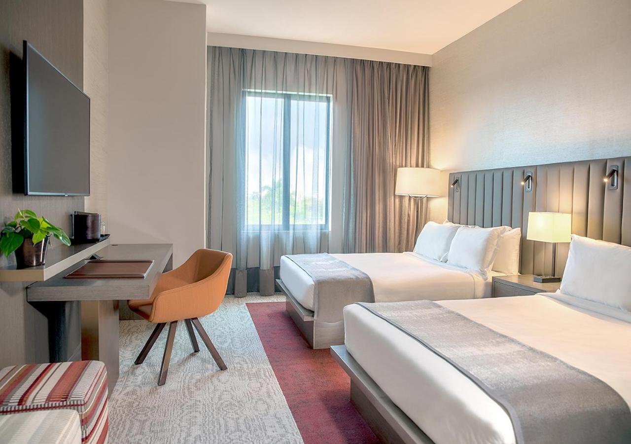 Thesis Hotel Miami Coral Gables, Curio Collection By Hilton Kültér fotó