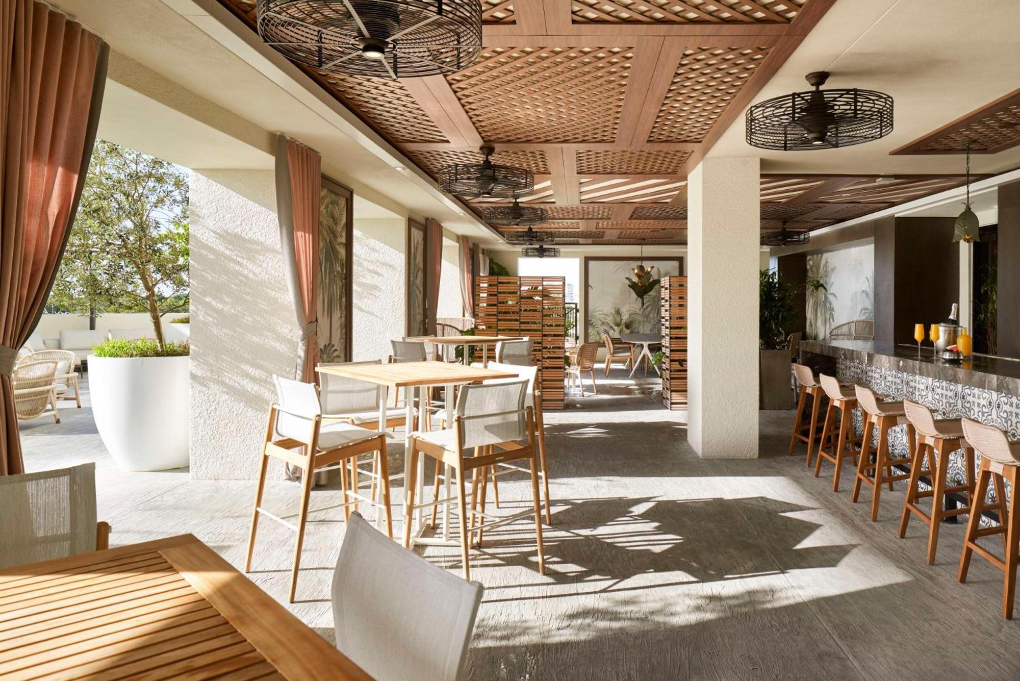 Thesis Hotel Miami Coral Gables, Curio Collection By Hilton Kültér fotó