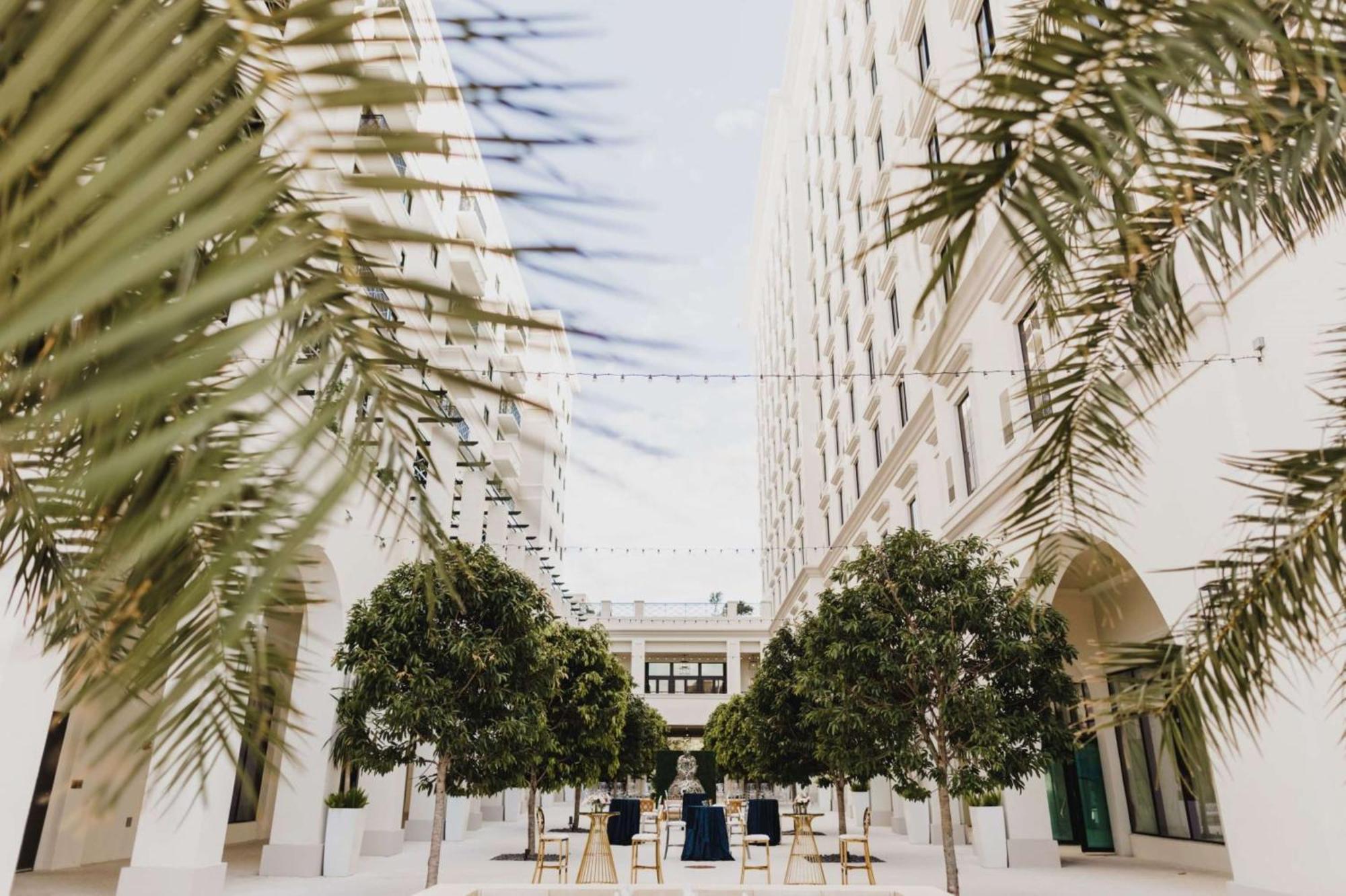 Thesis Hotel Miami Coral Gables, Curio Collection By Hilton Kültér fotó
